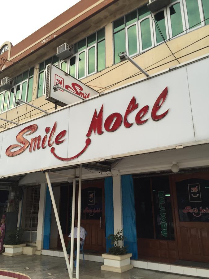 Smile Motel Pyay Esterno foto