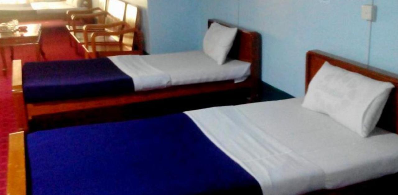 Smile Motel Pyay Esterno foto
