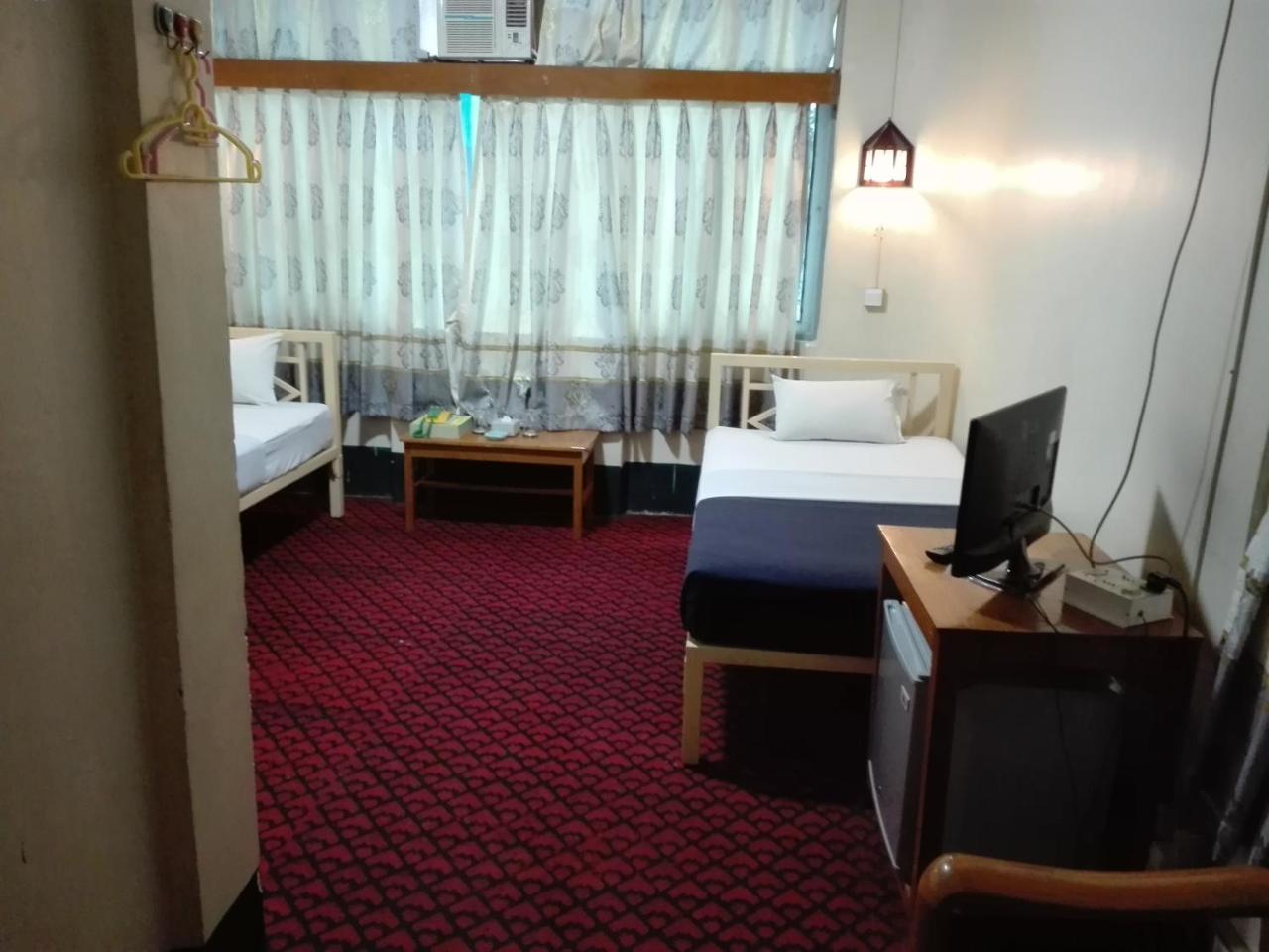 Smile Motel Pyay Esterno foto
